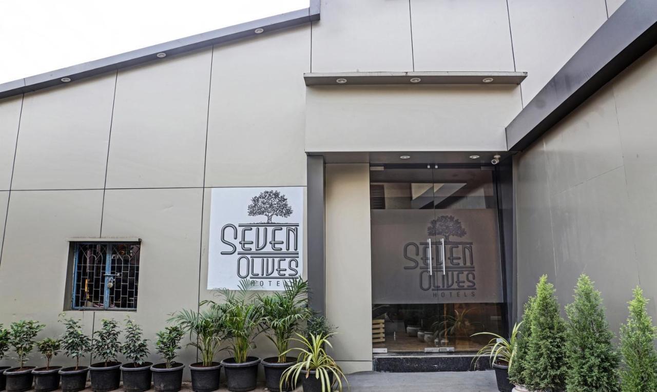 Treebo Trip Seven Olives Andheri Mumbai Kültér fotó